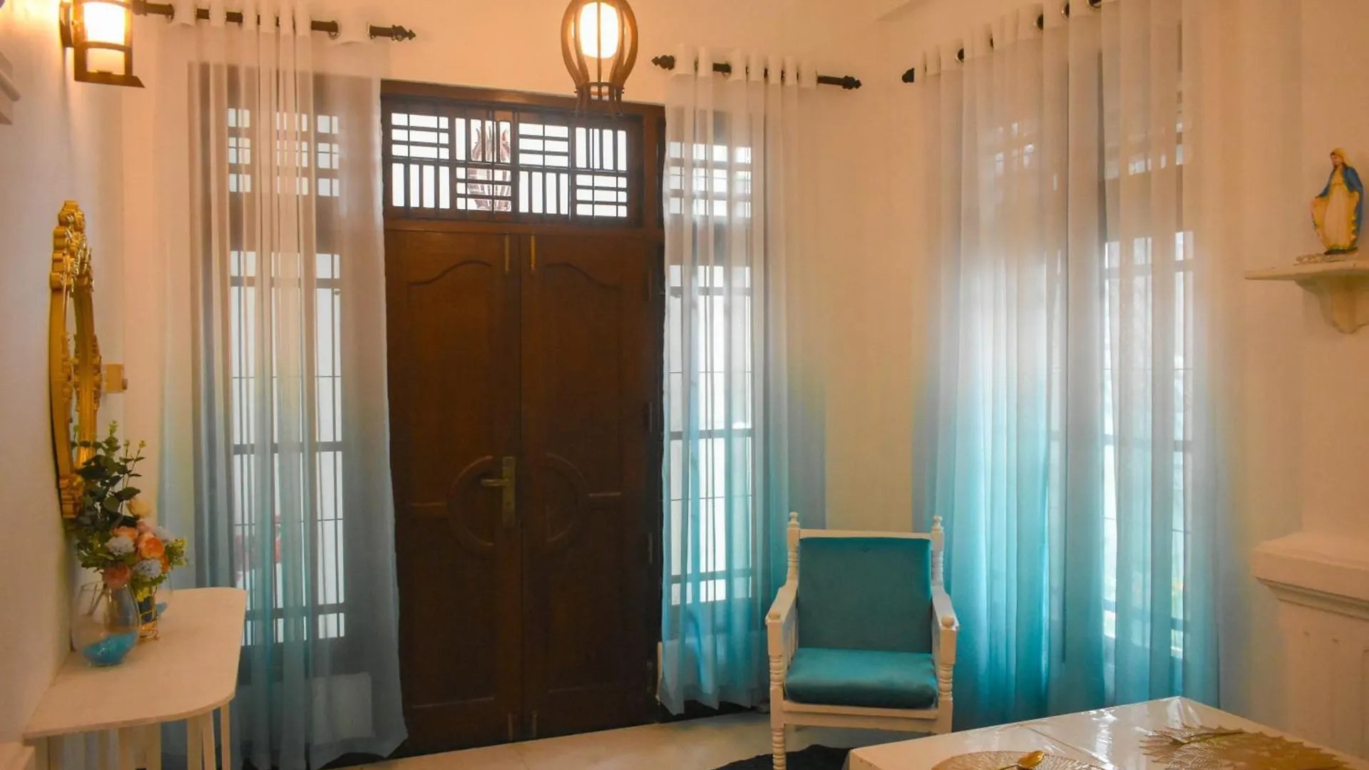 Apartahotel Bhashiz Villa Negombo